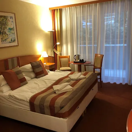 Hotel Hotel Spa Hévíz 4*