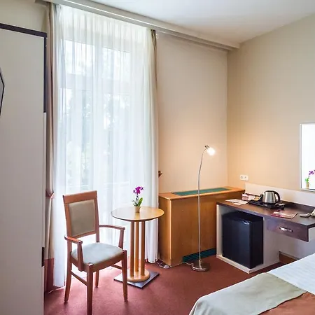 Hotel Hotel Spa Hévíz 4*
