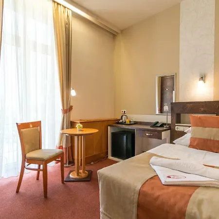 Hotel Hotel Spa Hévíz 4*