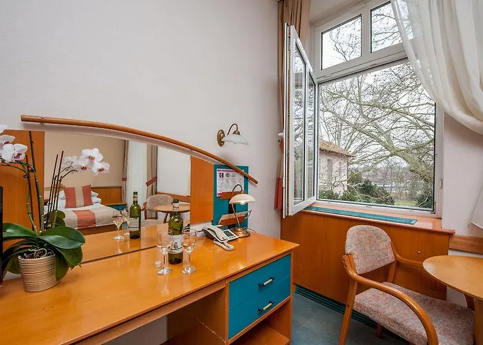 Hotel Spa Heviz 호텔